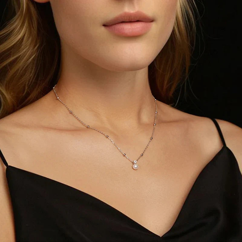 Moissanite Earring – Elia