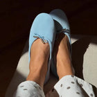 Butterfly-Knot Flat – Bria