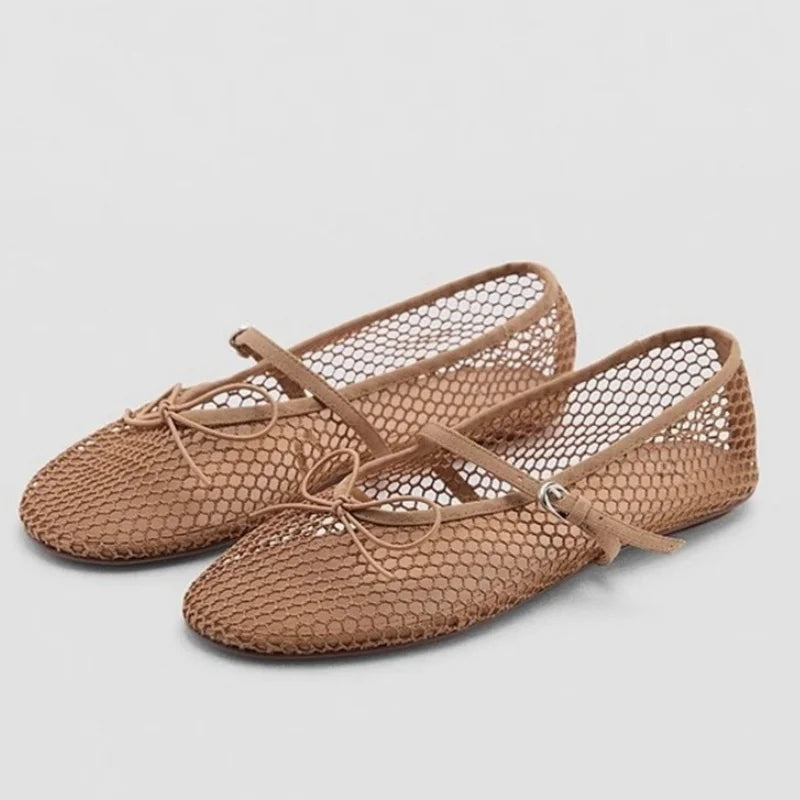 Buckle-Strap Mesh Flat – Dara